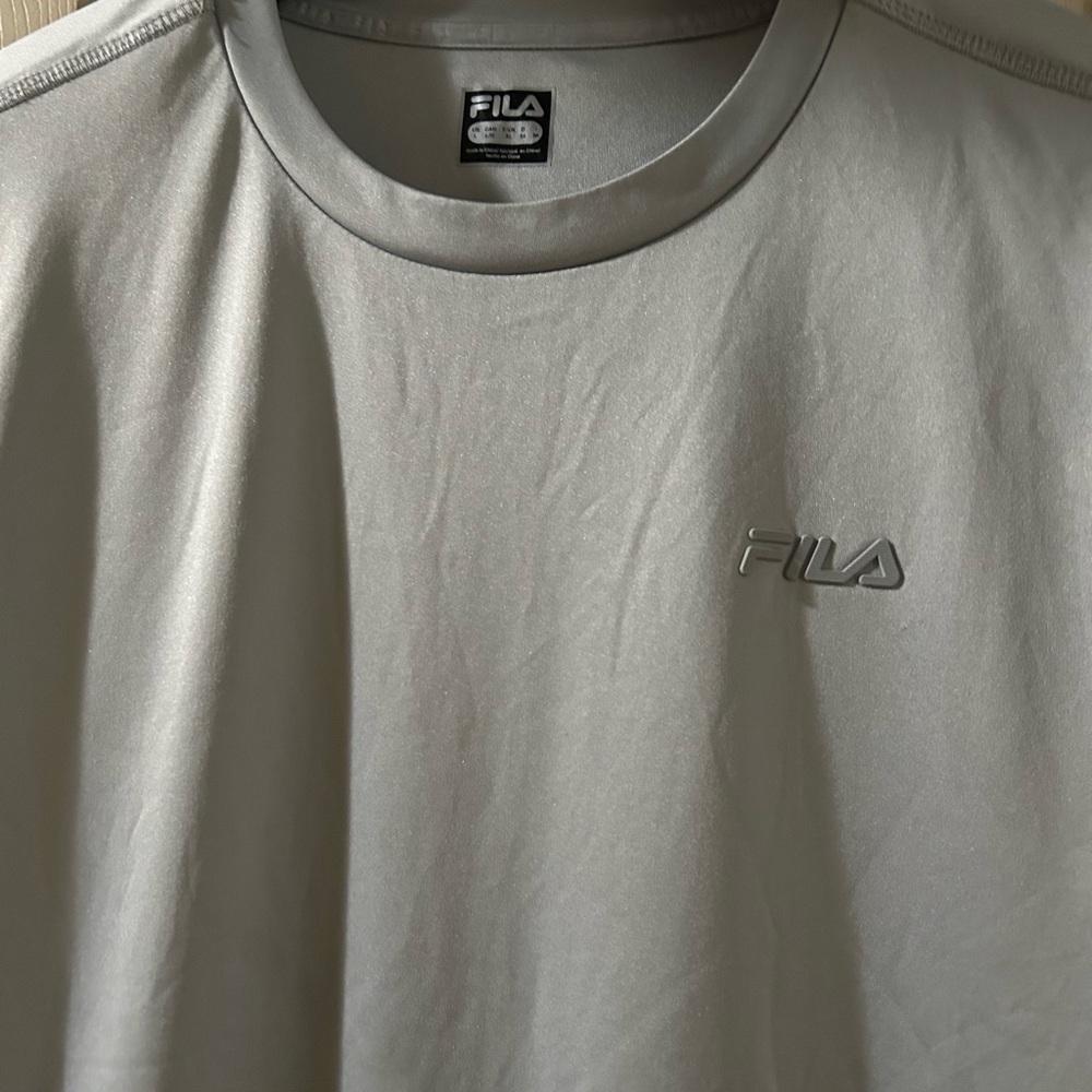 Fila Men's Light Gray Short Sleeve Tee